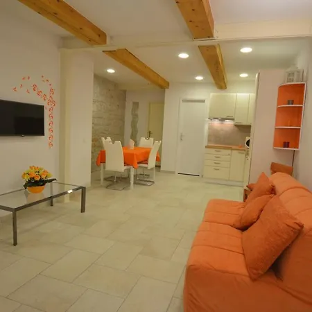 Orange Butterfly 3*